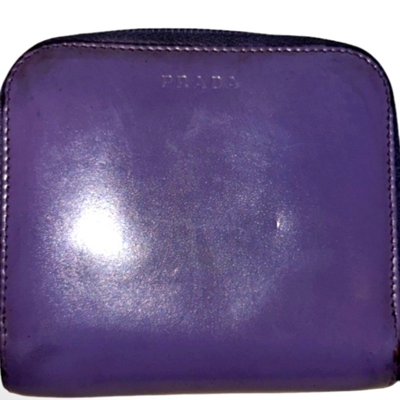 Low Start Mystery Wallet higher the bid the better wallet designer & Luxury - Picture 9 of 16